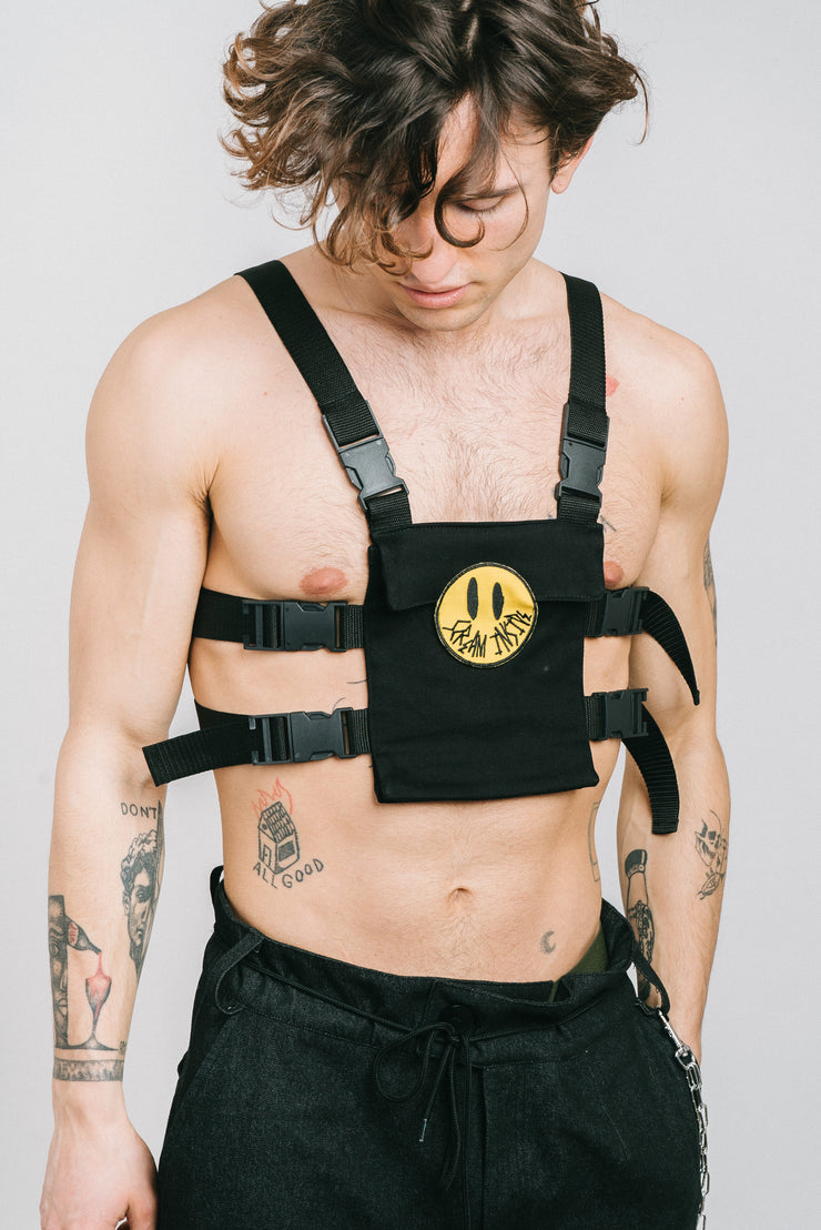 Scream Inside Chest Bag